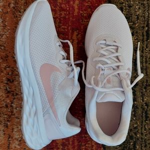 Nike free run size 11 women's